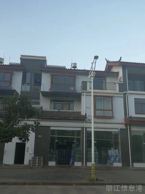 玉龍縣麗水園商住樓32棟-7號(hào)框架結(jié)構(gòu)低價(jià)急售